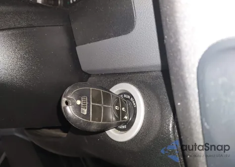 2014 Ram 1500 Express z USA, uszkodzony, nr VIN 1C6RR7FT0ES399583